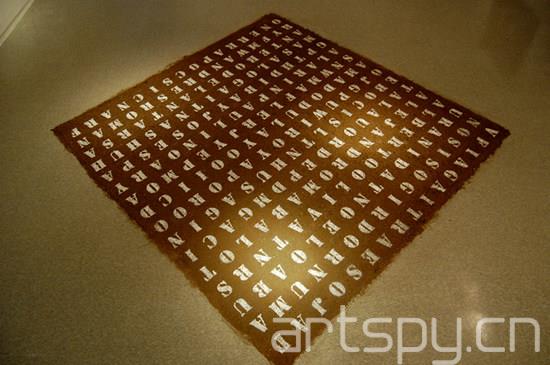 �R˹�������f˹����Ʒ̽ӑ�˷����e�����ظĸ�}