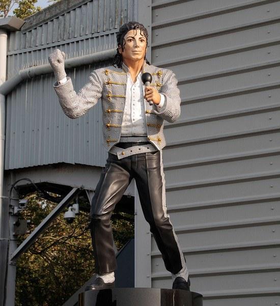 ���˶����֣�Ӣý�P�c(di��n)11̎���������ª�ĵ���