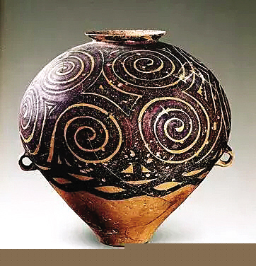 �ˮY�w�ʹT��A�M���y��^�����u(y��)�顰�����������������L�ںھ������Լtɫ�����ˮ���uһ���໥�B�h(hu��n)��ˮ�u֮������Ĳ������@�w�F(xi��n)������(du��)ˮ����ه�͌�(du��)ˮ��ľ�η��Ҳ�ƺ���ʾ�@��Y���Á�ʢˮ�ģ�������������(d��ng)�ڰ������ϡ�