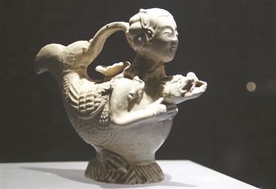 �P(y��ng)�ݲ����^����չ���ġ�����Ħ���Ήء��� �� ���z