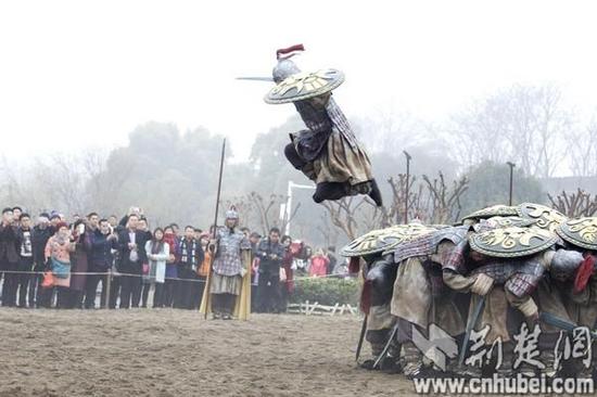 �c���M����һ�