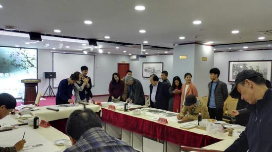 ��չˇ�g(sh��)�ҬF(xi��n)���P��